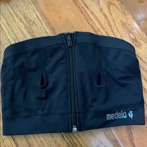 Medela nursing bra (Maternity)